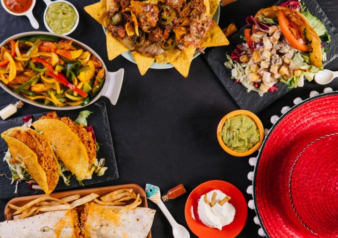 foto de diversas comidas da culinária mexicana.