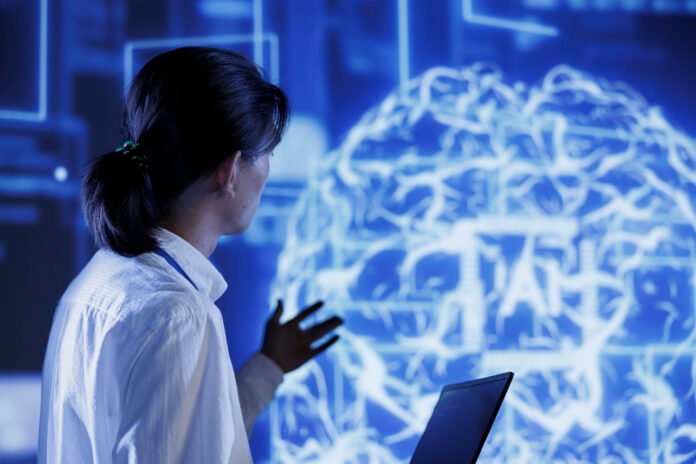 cientista analisando padrões do cérebro